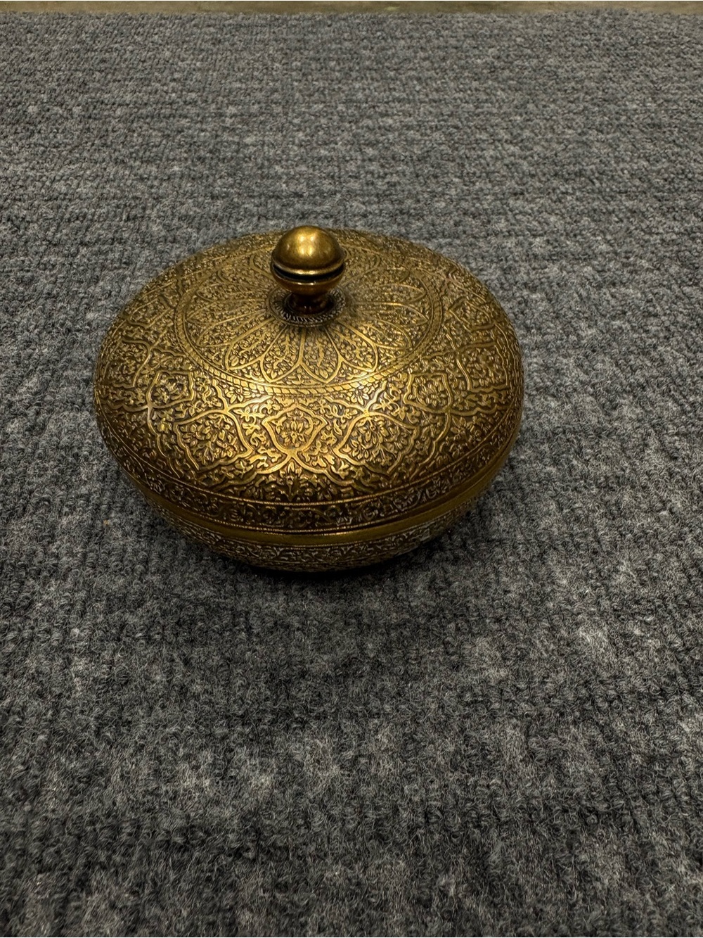 Vintage Ornate Brass Decorative Trinket Box with Embossed Lid